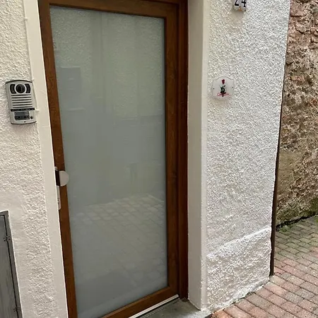 Ca Rosina Casavacanze Holiday home Brusimpiano