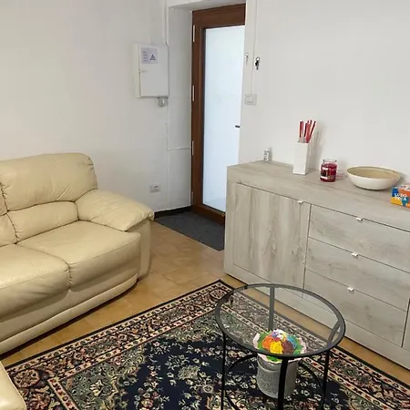 Holiday home Ca Rosina Casavacanze Brusimpiano